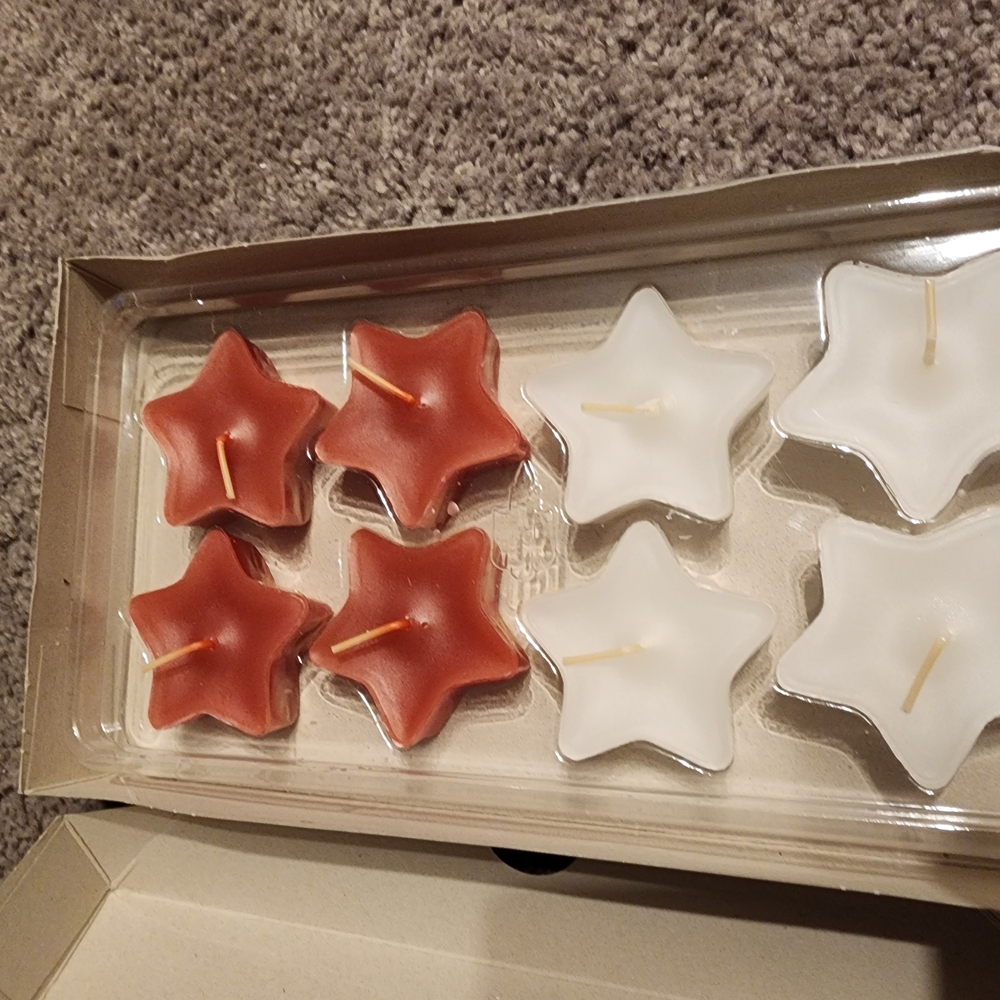 Star-Shaped Red and White Candles